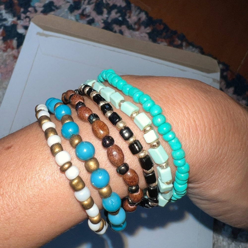 Perfect summer stack! Set of blue/mint stretch bracelets- set of 6
